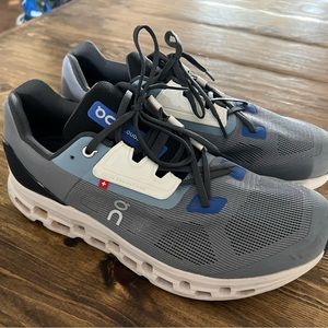 ON Cloud Cloudstratus fossil/midnight Size 11